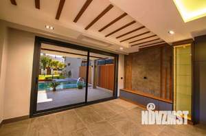 Дом 300м², 2-этажный, участок 8 сот.