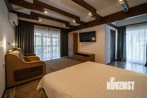 Коттедж 142м², 2-этажный, участок 5 сот.