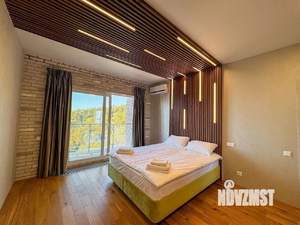 Дом 220м², 3-этажный, участок 5 сот.