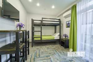 Дом 350м², 2-этажный, участок 6 сот.