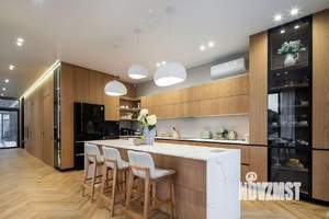 Дом 200м², 2-этажный, участок 11 сот.