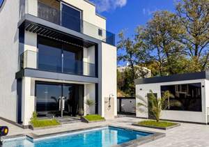 Дом 280м², 3-этажный, участок 5 сот.