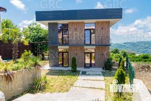 Дом 250м², 2-этажный, участок 6 сот.