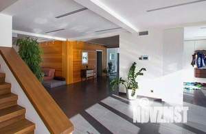 Коттедж 320м², 2-этажный, участок 10 сот.