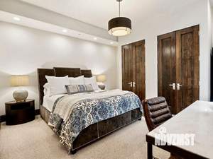 Дом 180м², 2-этажный, участок 6 сот.