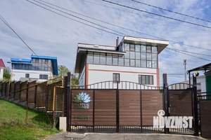 Дом 480м², 3-этажный, участок 14 сот.