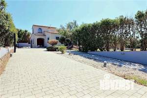 Дом 267м², 2-этажный, участок 3 сот.