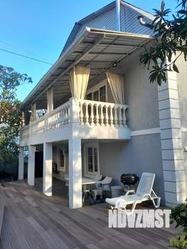 Дом 265м², 3-этажный, участок 3 сот.