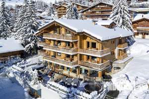 Дом 570м², 4-этажный, участок 12 сот.