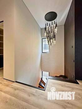 Дом 350м², 2-этажный, участок 10 сот.