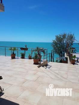 Дом 1260м², 2-этажный, участок 6 сот.