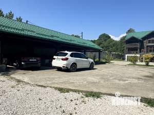 Дом 800м², 3-этажный, участок 32 сот.