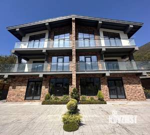 Дом 500м², 3-этажный, участок 8 сот.