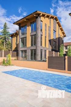 Дом 330м², 2-этажный, участок 12 сот.