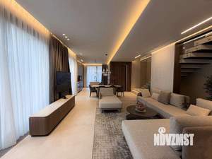 Дом 245м², 3-этажный, участок 5 сот.