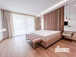 Коттедж 350м², 3-этажный, участок 7 сот.