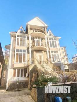 Дом 310м², 4-этажный, участок 7 сот.