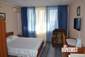 Дом 650м², 3-этажный, участок 4 сот.