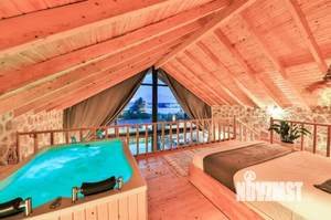 Дом 255м², 2-этажный, участок 7 сот.