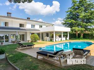 Коттедж 500м², 2-этажный, участок 20 сот.