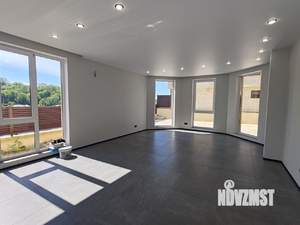 Дом 261м², 3-этажный, участок 3 сот.