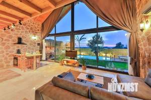 Дом 255м², 2-этажный, участок 7 сот.