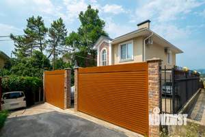 Дом 200м², 2-этажный, участок 4 сот.