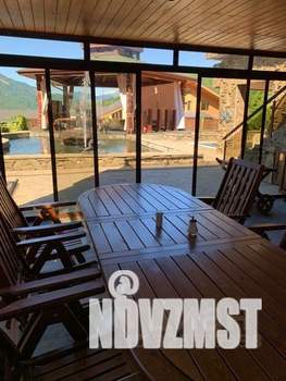 Коттедж 1200м², 3-этажный, участок 30 сот.