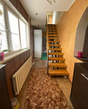 Дом 98м², 3-этажный, участок 7 сот.