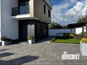 Коттедж 300м², 2-этажный, участок 5 сот.