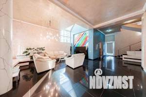 Дом 1000м², 2-этажный, участок 40 сот.