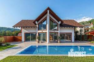 Дом 350м², 2-этажный, участок 12 сот.