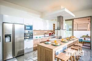 Дом 320м², 2-этажный, участок 7 сот.