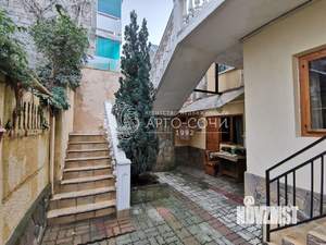 Дом 377м², 3-этажный, участок 3 сот.