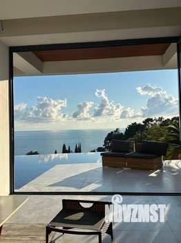 Коттедж 520м², 3-этажный, участок 5 сот.