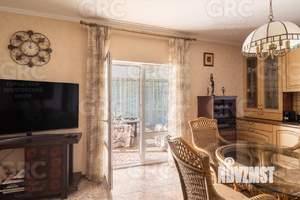 Дом 200м², 2-этажный, участок 10 сот.