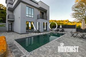 Дом 212м², 3-этажный, участок 6 сот.