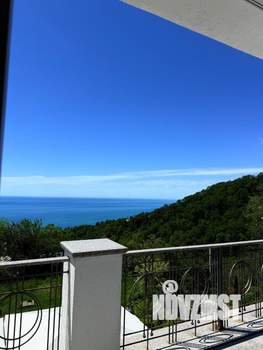 Дом 636м², 3-этажный, участок 16 сот.