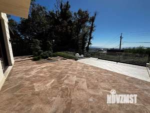 Коттедж 300м², 3-этажный, участок 6 сот.