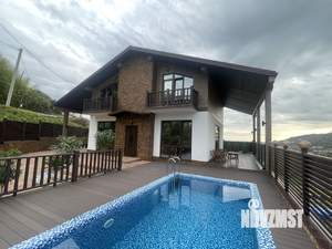 Дом 190м², 2-этажный, участок 6 сот.