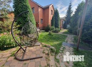 Дом 240м², 3-этажный, участок 10 сот.