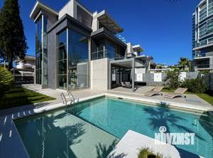 Дом 300м², 3-этажный, участок 7 сот.