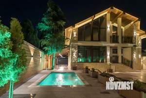 Дом 370м², 3-этажный, участок 6 сот.