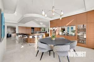 Дом 410м², 1-этажный, участок 10 сот.