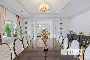 Дом 865м², 2-этажный, участок 20 сот.