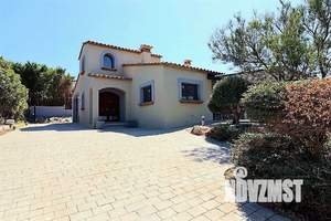 Дом 267м², 2-этажный, участок 3 сот.