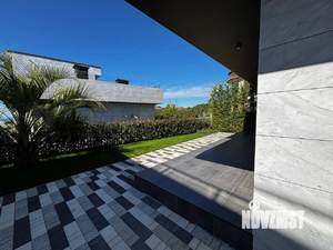 Дом 240м², 2-этажный, участок 6 сот.