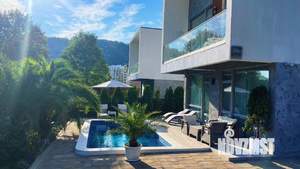 Дом 220м², 2-этажный, участок 5 сот.