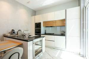 Коттедж 210м², 2-этажный, участок 7 сот.