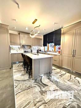 Дом 400м², 3-этажный, участок 9 сот.